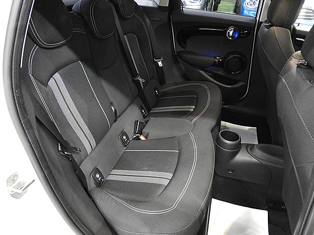 クーパーSD ACC パドル付JCWステアリング 認定中古車(29枚目)