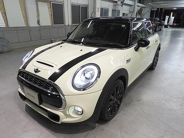 クーパーSD ACC パドル付JCWステアリング 認定中古車(44枚目)