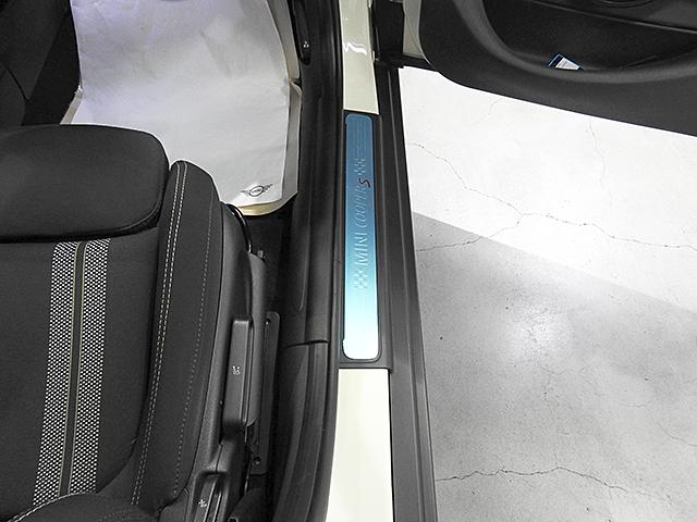 クーパーSD ACC パドル付JCWステアリング 認定中古車(59枚目)