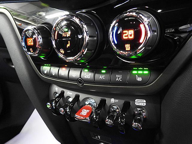 ジョンクーパーワークス クロスオーバー ACC 電動サンルーフ アディショナルライト 認定中古車(27枚目)