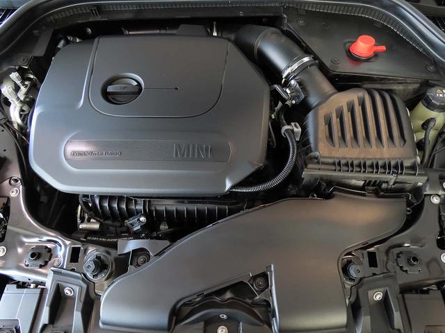 ＭＩＮＩ クーパー　カムデン・エディション　レンタアップ　禁煙車　前車接近警告　ＡＣＣ　アップルカープレイ　バックカメラ　シートヒーター　ＥＴＣ２．０　パーキングアシスト　スマートキー　ドライブモード　ＬＥＤヘッドライト　衝突軽減ブレーキ（17枚目）