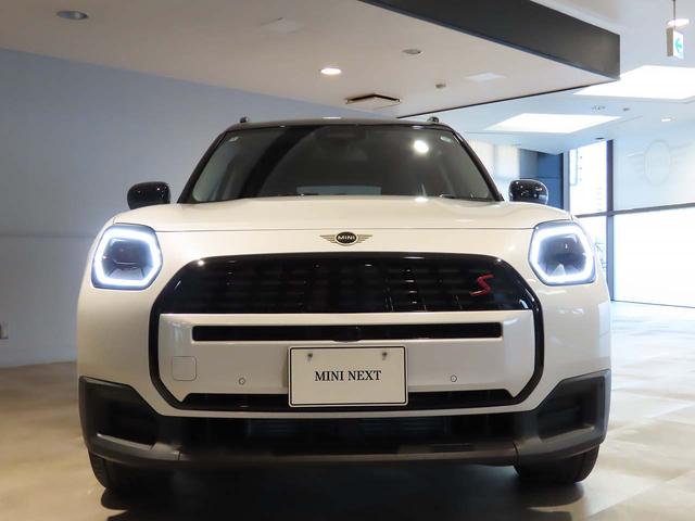 ＭＩＮＩ カントリーマンＳオール４　クラシック・トリム　禁煙車　クラッシックトリム　Ｍパッケージ　ＡＣＣ　車線逸脱警告　高速道路渋滞時ハンズオフアシスト　衝突軽減ブレーキ　前車接近警告　ＭＩＮＩナビ　パノラマビュー　シートヒーター　ステアリングヒーター（15枚目）