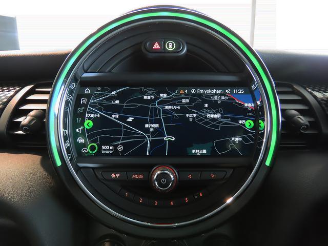 ＭＩＮＩ クーパーＳ　禁煙車　衝突軽減ブレーキ　前車接近警告　ＡＣＣ　ＨＤＤナビ　バックカメラ　パーキングアシスト　ＥＴＣ２．０　スマートキー　ＭＴモード付ＡＴ　ＬＥＤヘッドライト（7枚目）