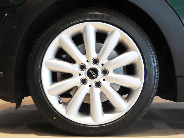 ＭＩＮＩ クーパーＳ　禁煙車　衝突軽減ブレーキ　前車接近警告　ＡＣＣ　ＨＤＤナビ　バックカメラ　パーキングアシスト　ＥＴＣ２．０　スマートキー　ＭＴモード付ＡＴ　ＬＥＤヘッドライト（11枚目）