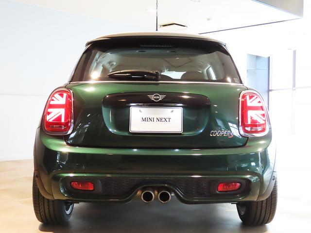ＭＩＮＩ クーパーＳ　禁煙車　衝突軽減ブレーキ　前車接近警告　ＡＣＣ　ＨＤＤナビ　バックカメラ　パーキングアシスト　ＥＴＣ２．０　スマートキー　ＭＴモード付ＡＴ　ＬＥＤヘッドライト（20枚目）