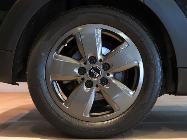 ＭＩＮＩ クーパーＤプレミアムプラスパッケージクラシックトリム　禁煙車　衝突軽減ブレーキ　前車接近警告　アップルカープレイ　バックカメラ　シートヒーター　スマートキー　ＭＴモード付ＡＴ　ＬＥＤヘッドライト（19枚目）