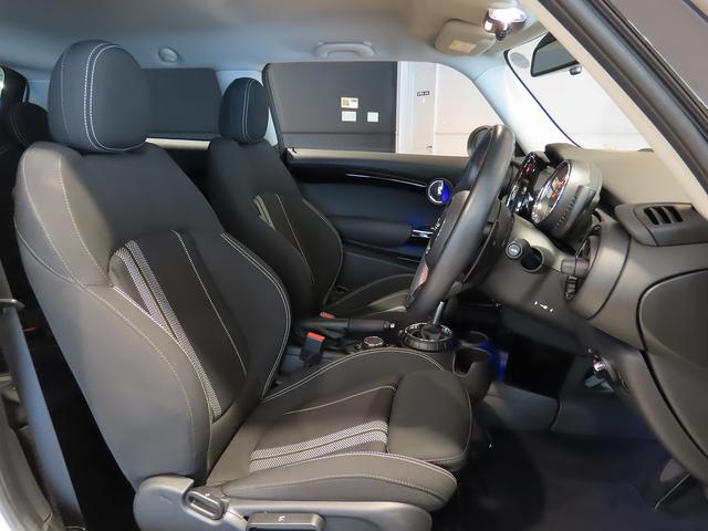 ＭＩＮＩ クーパーＳ　禁煙車　パドルシフト　ドライブモード　ＨＤＤナビ　バックカメラ　ＥＴＣ２．０　ＭＴモード付ＡＴ　ＬＥＤヘッドライト　ユニオンジャックテールランプ（2枚目）