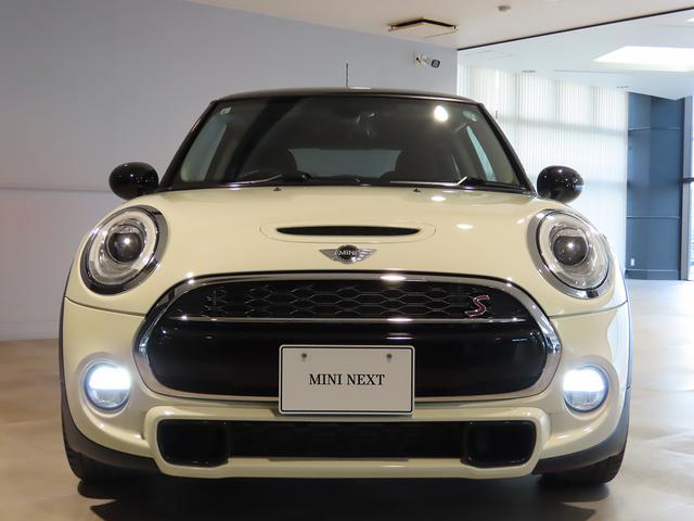 ＭＩＮＩ クーパーＳ　禁煙車　パドルシフト　ドライブモード　ＨＤＤナビ　バックカメラ　ＥＴＣ２．０　ＭＴモード付ＡＴ　ＬＥＤヘッドライト　ユニオンジャックテールランプ（14枚目）