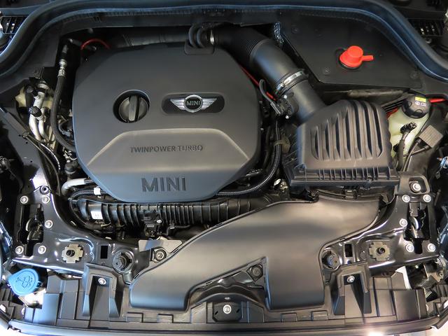 ＭＩＮＩ クーパーＳ　禁煙車　パドルシフト　ドライブモード　ＨＤＤナビ　バックカメラ　ＥＴＣ２．０　ＭＴモード付ＡＴ　ＬＥＤヘッドライト　ユニオンジャックテールランプ（16枚目）