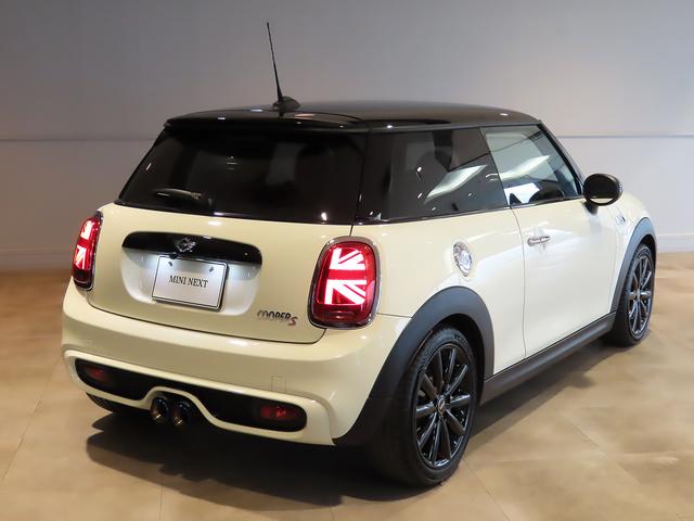 ＭＩＮＩ クーパーＳ　禁煙車　パドルシフト　ドライブモード　ＨＤＤナビ　バックカメラ　ＥＴＣ２．０　ＭＴモード付ＡＴ　ＬＥＤヘッドライト　ユニオンジャックテールランプ（25枚目）