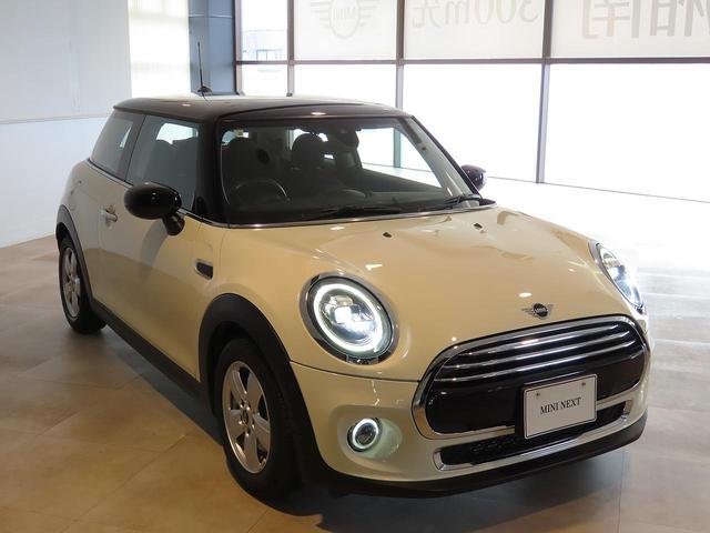 ＭＩＮＩ クーパー　禁煙車　衝突軽減ブレーキ　前車接近警告　ＨＤＤナビ　バックカメラ　スマートキー　パーキングアシスト　ＭＴモード付ＡＴ　ＬＥＤヘッドライト（8枚目）
