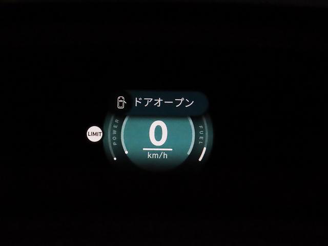 ＭＩＮＩ クーパーＣ　クラシック・トリム　禁煙車　クラッシックトリム　ＡＣＣ　ＥＴＣ２．０　ドライブモード　ＭＩＮＩナビゲーション　バックカメラ　パーキングアシスト　リバースアシスト　ＬＥＤヘッドライト　有機ＥＬディスプレイ（19枚目）