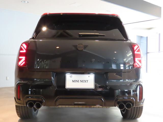 ＭＩＮＩ ジョンクーパーワークス　カントリーマンオール４ＪＣＷ　禁煙車　純正ナビ　パノラマビュー　ＡＣＣ　前車接近警告　衝突軽減ブレーキ　パーキングアシスト　電動リヤゲート　バースアシスト　シートヒーター（22枚目）