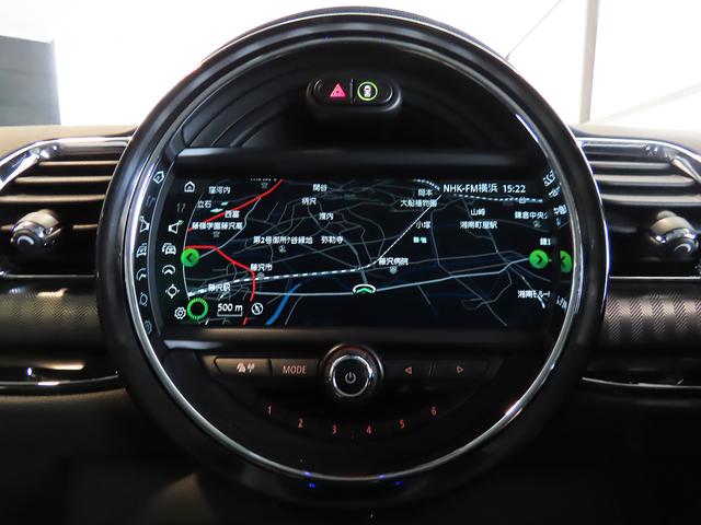 ＭＩＮＩ クーパーＤ　クラブマン　禁煙車　黒革電動フロントシート　ＡＣＣ　障害物センサー　スマートキー　ＨＤＤナビ　バックカメラ　ＥＴＣ２．０　衝突軽減ブレーキ　前車接近警告　ドライブモード　ＬＥＤヘッドライト（6枚目）