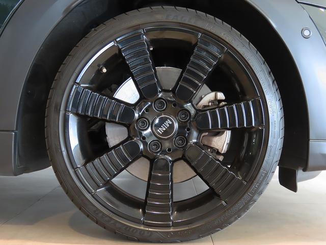 ＭＩＮＩ クーパーＳ　レゾリュート・エディション　禁煙車　衝突軽減ブレーキ　前車接近警告　アップルカープレイ　バックカメラ　パーキングアシスト　ＥＴＣ２．０　ＬＥＤヘッドライト　ＭＴモード付ＡＴ　ドライブモード（12枚目）