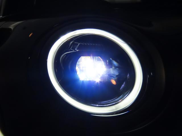ＭＩＮＩ クーパーＳ　レゾリュート・エディション　禁煙車　衝突軽減ブレーキ　前車接近警告　アップルカープレイ　バックカメラ　パーキングアシスト　ＥＴＣ２．０　ＬＥＤヘッドライト　ＭＴモード付ＡＴ　ドライブモード（15枚目）