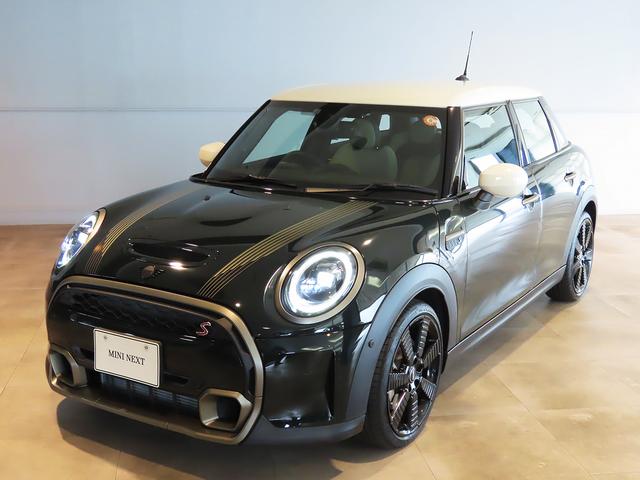 ＭＩＮＩ クーパーＳ　レゾリュート・エディション　禁煙車　衝突軽減ブレーキ　前車接近警告　アップルカープレイ　バックカメラ　パーキングアシスト　ＥＴＣ２．０　ＬＥＤヘッドライト　ＭＴモード付ＡＴ　ドライブモード（23枚目）