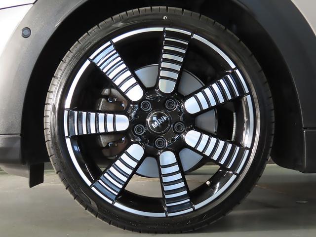 ＭＩＮＩ クーパーＳ　禁煙車　ＡＣＣ　衝突軽減ブレーキ　前車接近警告　障害物センサー　ＨＤＤナビ　バックカメラ　パーキングアシスト　シートヒーター　ＬＥＤヘッドライト　ＥＴＣ２．０（11枚目）