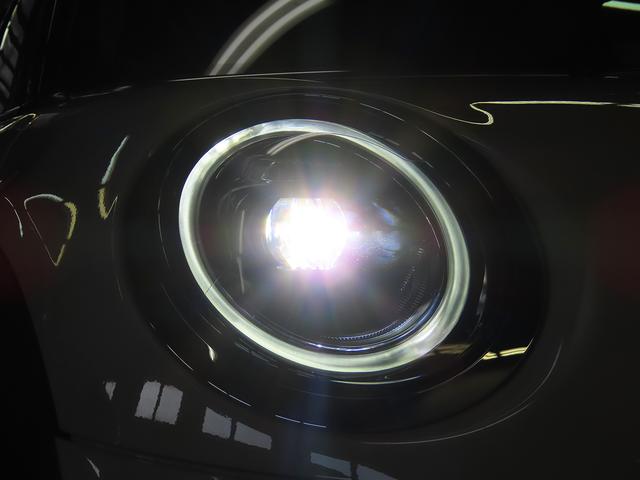 ＭＩＮＩ クーパーＤ　クラシック・トリム　禁煙車　衝突軽減ブレーキ　前車接近警告　ＨＤＤナビ　バックカメラ　ＥＴＣ　スマートキー　ＬＥＤヘッドライト　ＭＴモード付ＡＴ　ドライブモード（16枚目）