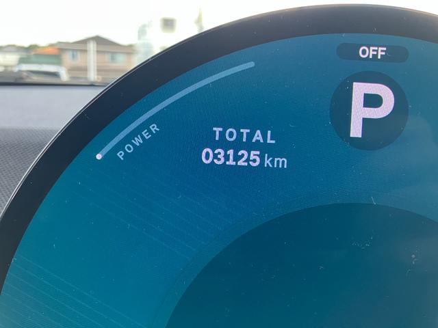 ＭＩＮＩ クーパーＥ　クラシック・トリム　クラシックトリム　禁煙車　シートヒーター　ステアリングヒーター　前車接近警告　衝突軽減ブレーキ　パーキングアシスト　ヘッドアップディスプレイ　ＭＩＮＩナビゲーションシステム　アップルカープレイ（10枚目）