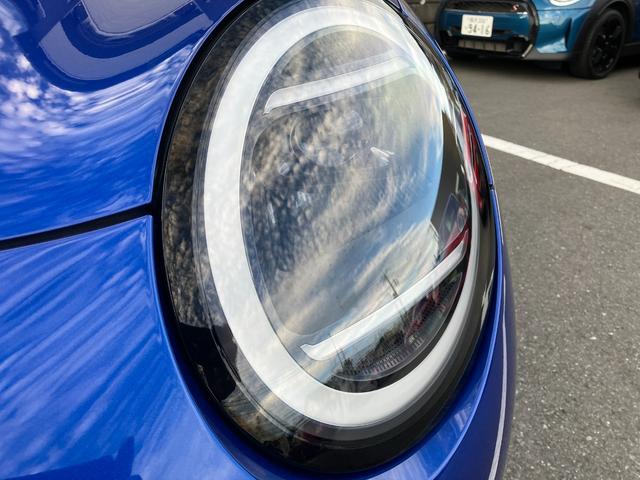 ＭＩＮＩ クーパーＥ　クラシック・トリム　クラシックトリム　禁煙車　シートヒーター　ステアリングヒーター　前車接近警告　衝突軽減ブレーキ　パーキングアシスト　ヘッドアップディスプレイ　ＭＩＮＩナビゲーションシステム　アップルカープレイ（16枚目）