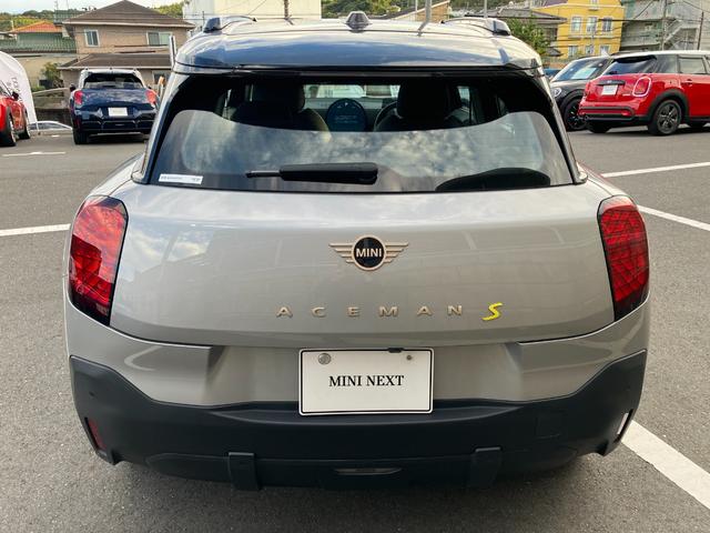 ＭＩＮＩ エースマンＳＥ　クラシック・トリム　禁煙車　ＡＣＣ　衝突軽減ブレーキ　前車接近警告　障害物センサー　ＭＩＮＩナビゲーション　全周囲カメラ　シートヒーター　ステアリングヒーター　パーキングアシスト　ドライブモード（5枚目）