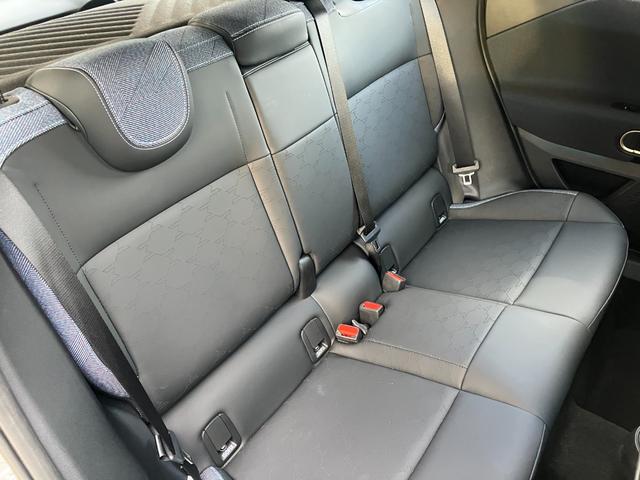 ＭＩＮＩ エースマンＳＥ　クラシック・トリム　禁煙車　ＡＣＣ　衝突軽減ブレーキ　前車接近警告　障害物センサー　ＭＩＮＩナビゲーション　全周囲カメラ　シートヒーター　ステアリングヒーター　パーキングアシスト　ドライブモード（9枚目）