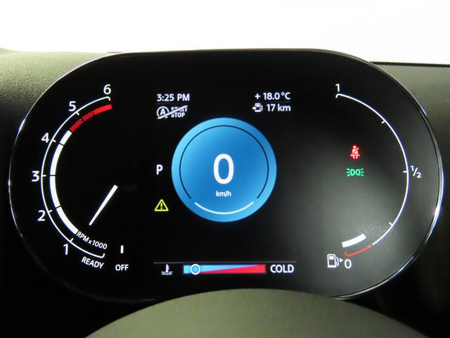 ＭＩＮＩ クーパーＤクロスオーバーオール４シャドーエディション　シャドーエディション　禁煙車　衝突軽減ブレーキ　前車接近警告　障害物センサー　ＨＤＤナビ　バックカメラ　ＡＣＣ　シートヒーター　キーレス　ＬＥＤヘッドライト　ＥＴＣ　ミュージックプレイヤー接続可（6枚目）