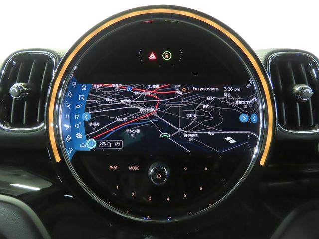 ＭＩＮＩ クーパーＤクロスオーバーオール４シャドーエディション　シャドーエディション　禁煙車　衝突軽減ブレーキ　前車接近警告　障害物センサー　ＨＤＤナビ　バックカメラ　ＡＣＣ　シートヒーター　キーレス　ＬＥＤヘッドライト　ＥＴＣ　ミュージックプレイヤー接続可（7枚目）