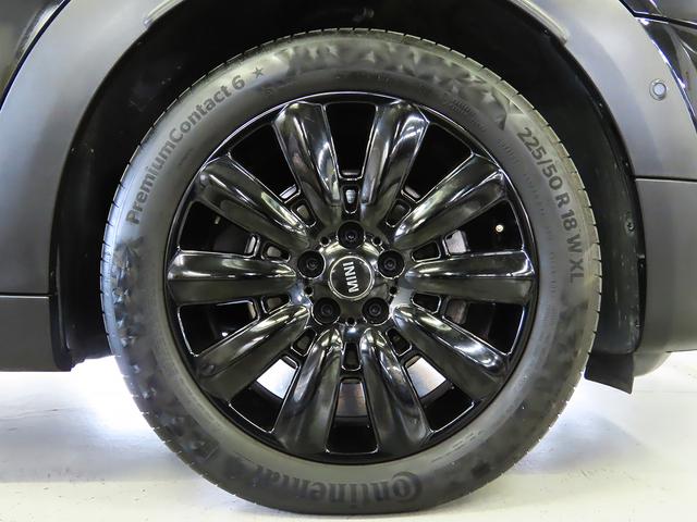 ＭＩＮＩ クーパーＤクロスオーバーオール４シャドーエディション　シャドーエディション　禁煙車　衝突軽減ブレーキ　前車接近警告　障害物センサー　ＨＤＤナビ　バックカメラ　ＡＣＣ　シートヒーター　キーレス　ＬＥＤヘッドライト　ＥＴＣ　ミュージックプレイヤー接続可（13枚目）