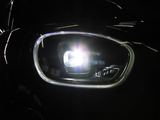 ＭＩＮＩ クーパーＤクロスオーバーオール４シャドーエディション　シャドーエディション　禁煙車　衝突軽減ブレーキ　前車接近警告　障害物センサー　ＨＤＤナビ　バックカメラ　ＡＣＣ　シートヒーター　キーレス　ＬＥＤヘッドライト　ＥＴＣ　ミュージックプレイヤー接続可（16枚目）