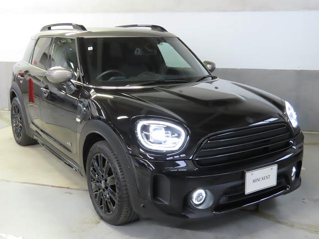 ＭＩＮＩ クーパーＤクロスオーバーオール４シャドーエディション　シャドーエディション　禁煙車　衝突軽減ブレーキ　前車接近警告　障害物センサー　ＨＤＤナビ　バックカメラ　ＡＣＣ　シートヒーター　キーレス　ＬＥＤヘッドライト　ＥＴＣ　ミュージックプレイヤー接続可（26枚目）