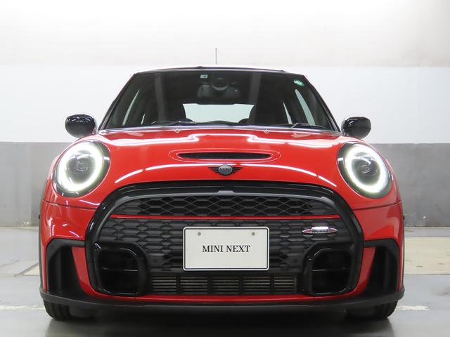 ＭＩＮＩ ジョンクーパーワークス　ジョンクーパーワークストリム　禁煙車　ＡＣＣ　衝突軽減ブレーキ　前車接近警告　アップルカープレイ　ヘッドアップディスプレイ　ドライブモード　バックカメラ　パーキングアシスト　スマートキー（15枚目）