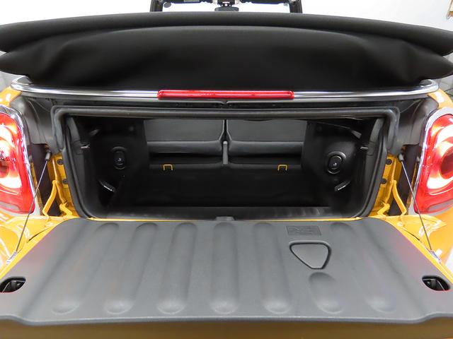 ＭＩＮＩ クーパー　コンバーチブル　禁煙車　ＨＤＤナビ　バックカメラ　障害物センサー　スマートキー　ＥＴＣ　ＬＥＤヘッドライト　ＭＴモード付ＡＴ　認定中古車（14枚目）