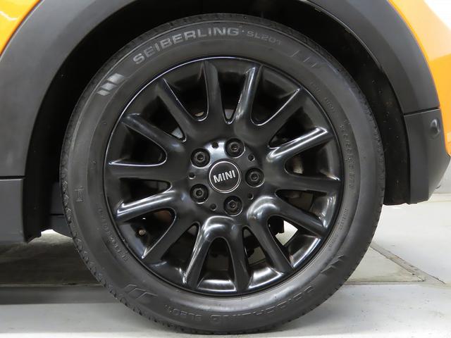 ＭＩＮＩ クーパー　コンバーチブル　禁煙車　ＨＤＤナビ　バックカメラ　障害物センサー　スマートキー　ＥＴＣ　ＬＥＤヘッドライト　ＭＴモード付ＡＴ　認定中古車（16枚目）