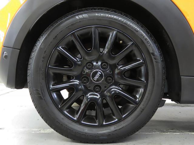 ＭＩＮＩ クーパー　コンバーチブル　禁煙車　ＨＤＤナビ　バックカメラ　障害物センサー　スマートキー　ＥＴＣ　ＬＥＤヘッドライト　ＭＴモード付ＡＴ　認定中古車（18枚目）