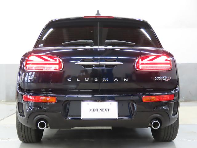 ＭＩＮＩ クーパＳＤクラブマンプレミアム＋Ｐミニユアーズトリム　禁煙車　黒革シート　シートヒーター　ＡＣＣ　衝突軽減ブレーキ　前車接近警告　ＨＤＤナビ　バックカメラ　スマートキー　障害物センサー　ドライブモード　ＬＥＤヘッドライト　ＭＴモード付ＡＴ（22枚目）