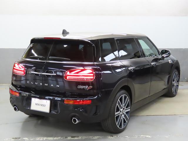 ＭＩＮＩ クーパＳＤクラブマンプレミアム＋Ｐミニユアーズトリム　禁煙車　黒革シート　シートヒーター　ＡＣＣ　衝突軽減ブレーキ　前車接近警告　ＨＤＤナビ　バックカメラ　スマートキー　障害物センサー　ドライブモード　ＬＥＤヘッドライト　ＭＴモード付ＡＴ（27枚目）