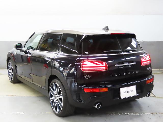 ＭＩＮＩ クーパＳＤクラブマンプレミアム＋Ｐミニユアーズトリム　禁煙車　黒革シート　シートヒーター　ＡＣＣ　衝突軽減ブレーキ　前車接近警告　ＨＤＤナビ　バックカメラ　スマートキー　障害物センサー　ドライブモード　ＬＥＤヘッドライト　ＭＴモード付ＡＴ（28枚目）