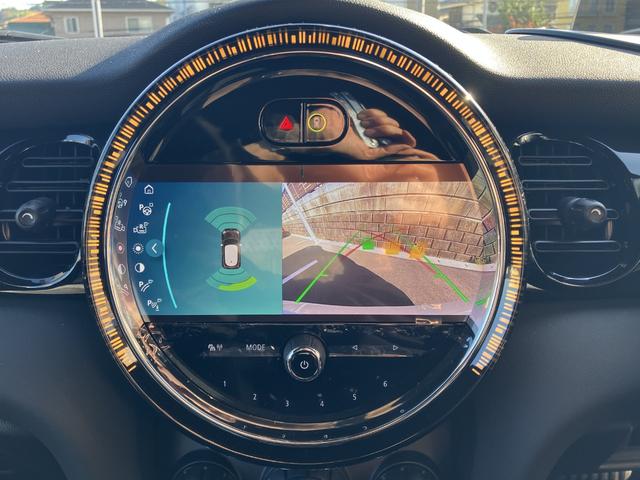 ＭＩＮＩ ＪＣＷ　プレミアムプラスパッケージ　ＪＣＷトリム　禁煙車　ＨＤＤナビ　ＡＣＣ　バックカメラ　衝突軽減ブレーキ　前車接近警告　パドルシフト　障害物センサー　シートヒーター　パーキングアシスト　ドライブモード　ＬＥＤヘッドライト（11枚目）