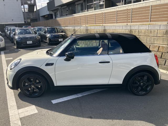 ＭＩＮＩ クーパーＳ　コンバーチブル　クラシック・トリム　禁煙車　モルトブラウンレザー　シートヒーター　衝突軽減ブレーキ　前車接近警告　アップルカープレイ　バックカメラ　スマートキー　ドライブモード　ＬＥＤヘッドライト　ＭＴモード付ＡＴ（19枚目）