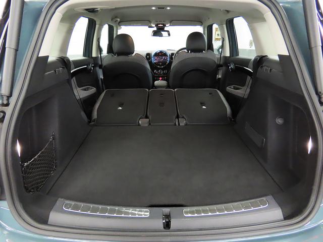 ＭＩＮＩ クーパＤクロスオバオル４プレミアム＋Ｐクラシクトリム　禁煙車　ＡＣＣ　衝突軽減ブレーキ　前車接近警告　ＨＤＤナビ　バックカメラ　シートヒーター　パーキングアシスト　ＥＴＣ２．０　スマートキー　ドライブモード（10枚目）