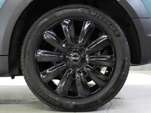 ＭＩＮＩ クーパＤクロスオバオル４プレミアム＋Ｐクラシクトリム　禁煙車　ＡＣＣ　衝突軽減ブレーキ　前車接近警告　ＨＤＤナビ　バックカメラ　シートヒーター　パーキングアシスト　ＥＴＣ２．０　スマートキー　ドライブモード（12枚目）