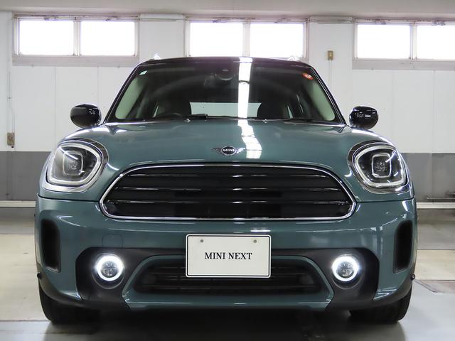 ＭＩＮＩ クーパＤクロスオバオル４プレミアム＋Ｐクラシクトリム　禁煙車　ＡＣＣ　衝突軽減ブレーキ　前車接近警告　ＨＤＤナビ　バックカメラ　シートヒーター　パーキングアシスト　ＥＴＣ２．０　スマートキー　ドライブモード（15枚目）