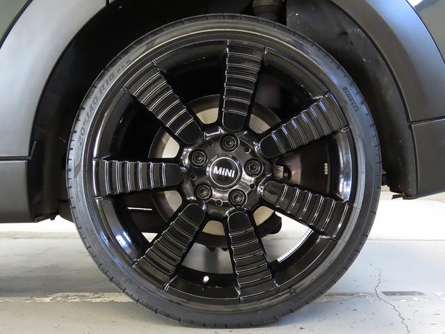 ＭＩＮＩ クーパー　レゾリュート・エディション　禁煙車　黒革シート　シートヒーター　衝突軽減ブレーキ　前車接近警告　パーキングアシスト　アップルカープレイ　バックカメラ　ドライブモード　ヘッドアップディスプレイ（12枚目）
