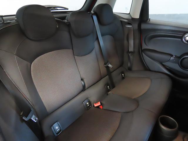 ＭＩＮＩ ヴィクトリア　禁煙車　ＨＤＤナビ　バックカメラ　キーレス　ＥＴＣ　ＬＥＤヘッドライト　ＭＴモード付ＡＴ（3枚目）