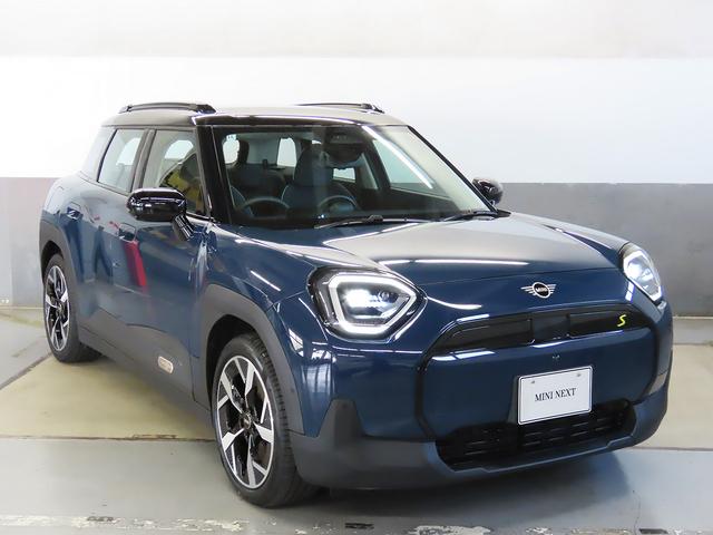 MINI エースマンSE クラシック・トリム 禁煙車 ACC 衝突軽減ブレーキ 前車接近警告 障害物センサー MINIナビゲーション 全周囲カメラ シートヒーター ステアリングヒーター パーキングアシスト ドライブモード(29枚目)