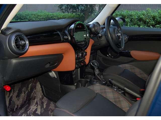 ＭＩＮＩ クーパーＳ　セブン　５ドア　特別仕様車　ワンオーナー　禁煙車　バックカメラ（9枚目）