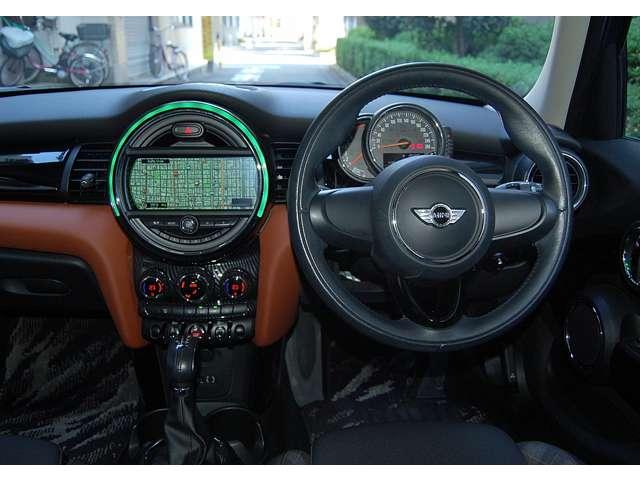ＭＩＮＩ クーパーＳ　セブン　５ドア　特別仕様車　ワンオーナー　禁煙車　バックカメラ（12枚目）