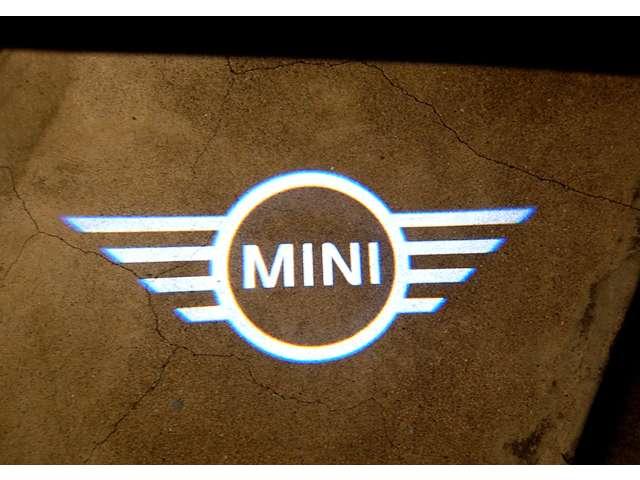 ＭＩＮＩ クーパーＳ　セブン　５ドア　特別仕様車　ワンオーナー　禁煙車　バックカメラ（32枚目）